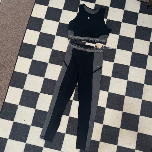 NIKE PRO DRI FIT SHORTS SIZE M - Picture 1 of 5